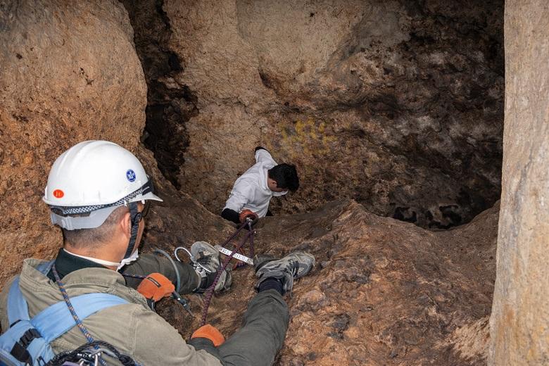 Tadvan Cave