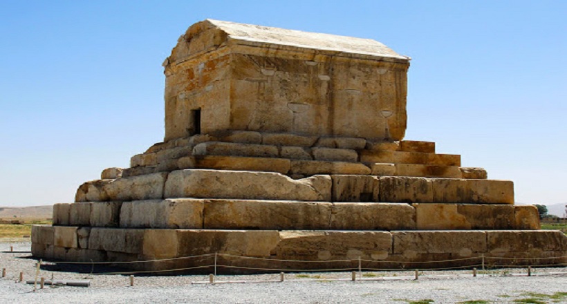 Visit-Passargadae