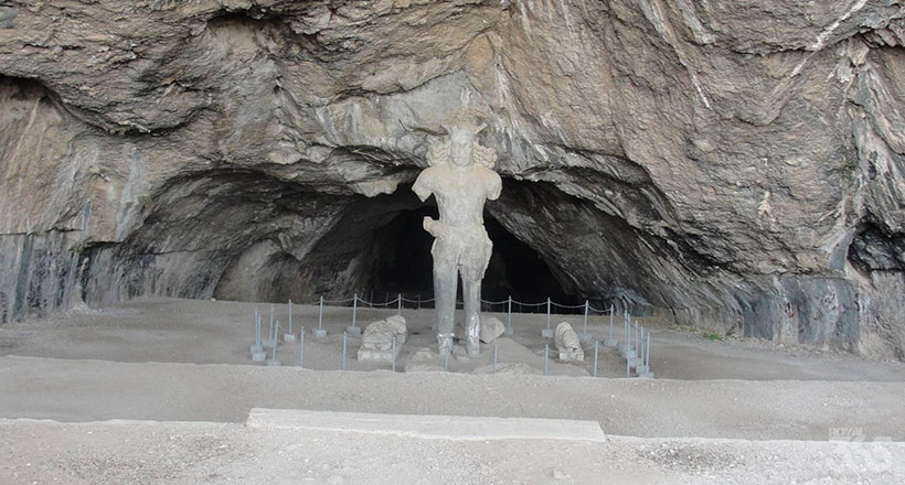 La cueva de Shapur