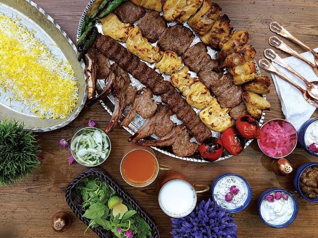 Jooje Kebab ist eines der köstlichsten iranischen Gerichte