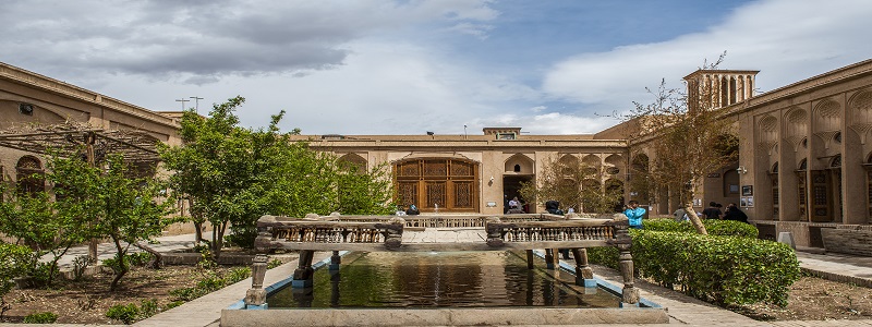 lari-house-yazd